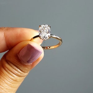 Oval Cut Hidden Halo Engagement Ring / 14K Solid Gold 1.00 - 1.50 CT Brilliant Moissanite Ring / Solitaire Engagement Promise Ring for Women