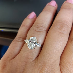 3Ct Oval Diamond Vintage Ring, Lab Grown Diamond Ring, IGI CERTIFIED, 14k white gold, D, VVS2, Custom made ring, Unique Engagement Ring.