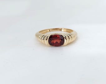 14k Gold Birthstone Signet Ring / Statement Ring for Women / Heirloom Ring / Natural Genuine birthstone Gemstone Ring for Her