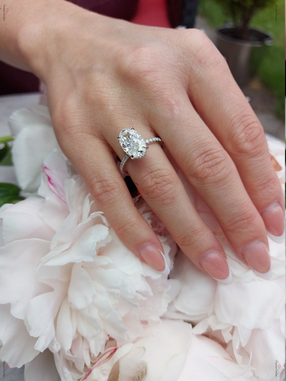 2.5 carat oval lab grown diamond engagement ring, diamond side halo, h – J  Hollywood Designs