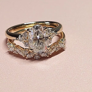 Oval Cut Lab Grown Diamond Engagement Ring Bridal Set, 1.5 Ct IGI Certified D/VVS2  Matching Marquise Diamond Round Wedding Band Yellow Gold