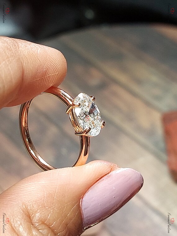 1.3 CT オーバル ダイヤモンド エンゲージリング、G/VS ラボ グロウン 
