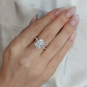 Radiant Cut Moissanite Engagement Ring, Radiant Cut Engagement Ring, Radiant Cut Solitaire, 5 Ct Radiant Cut, Solitaire Promise Ring.