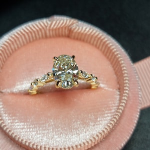 1.5 Carat E , VVS2 Clarity IGI Certified Lab Grown Oval Cut Diamond Ring, Vintage Marquise Diamond Band, Unique Engagement Ring gift for her