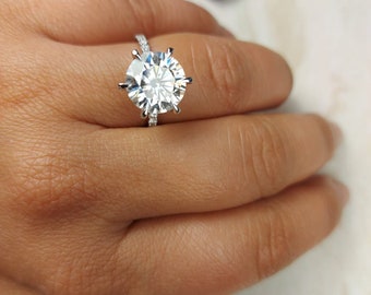 4 Carat VVS2 Clarity, F Color IGI Certified Round Cut Lab