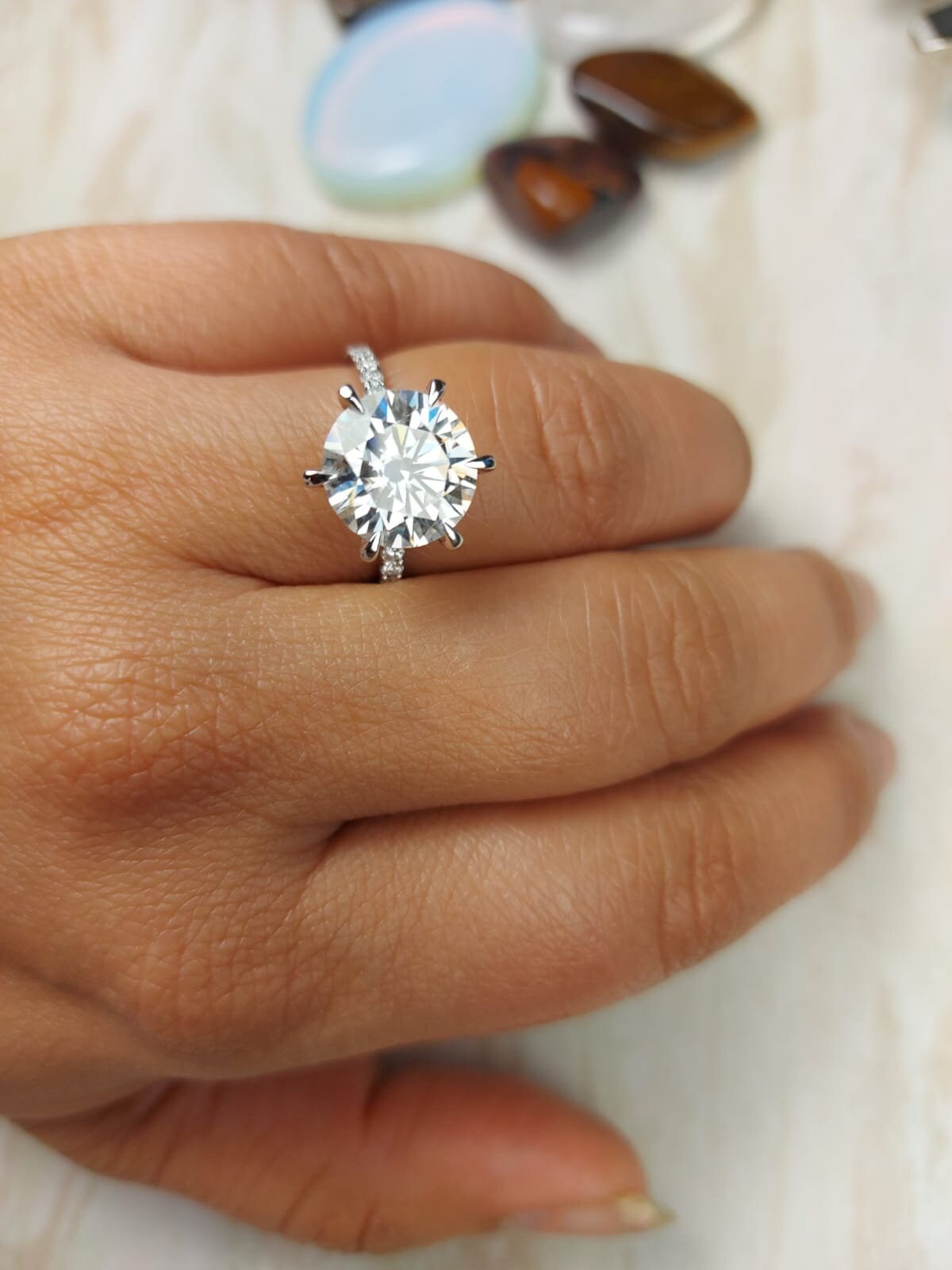 4 Carat VVS2 Clarity, F Color IGI Certified Round Cut Lab