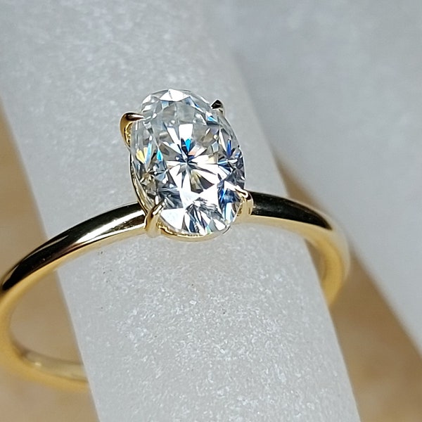 Anillo de oro sólido de 14K para siempre un anillo de moissanita, anillo de compromiso de moissanita de diamante ovalado de 1CT / anillo de boda distintivo del Reino Unido / anillo de promesa