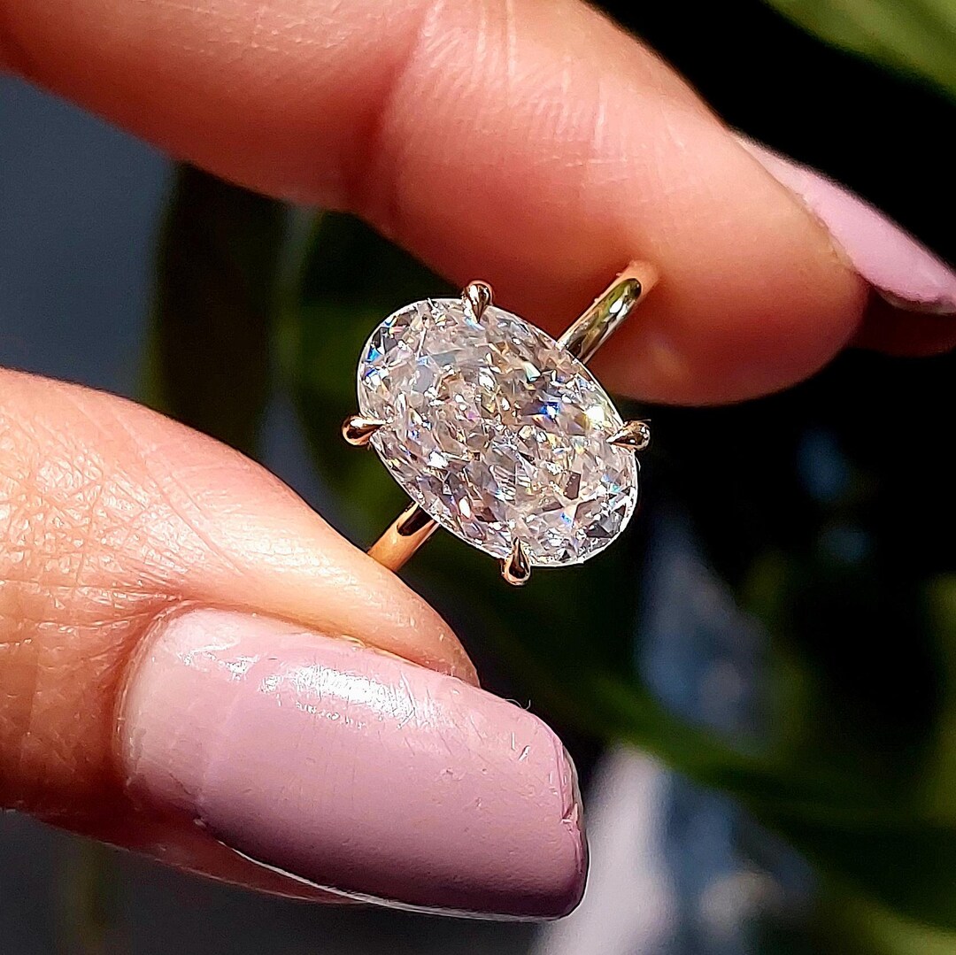 Oval Engagement Ring, 4ct Crushed Ice Oval 12*8mm Moissanite