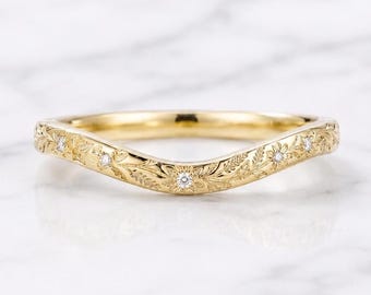 Floral Chevron Diamond  Wedding Band, V Shaped Ring, Lab Diamond, Dainty Stacking Ring, Minimalist Floral Wedding Band, Gift for Her