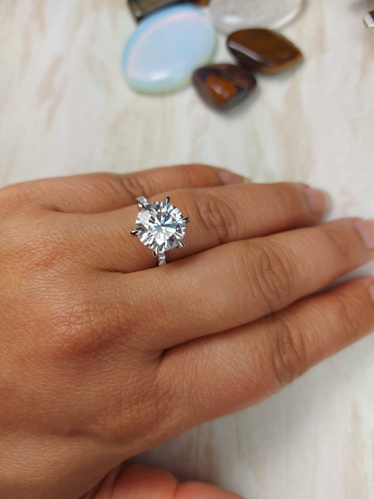 Details about   3 ct Extra Brilliant Heirloom Ring Top CZ Imitation Moissanite Simulant Size 8.5 