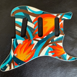 Sue’s Handpainted SSS Stratocaster Pickguard-Mod Flowers