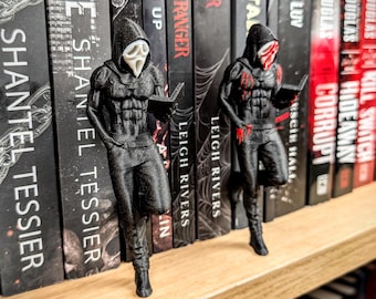 Ghost Face Bookshelf Decor, Book Boyfriend, Dark Romance Bookish Gifts, Masked Man, Horror Book Lover Gift, Spooky Book Accessories, Booktok