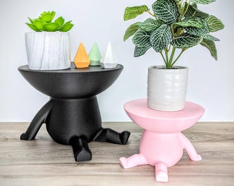Petite personne Support pour plante, présentoir, table pour plantes, contremarche, décoration d'intérieur mignonne, meubles originaux, décoration d'intérieur étrange
