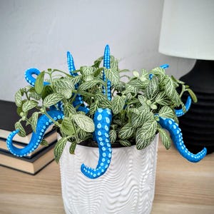 Plant Accessories, Tentacles Halloween Planter Decor, Plant Friends Accessory, Fall Indoor Plant Pot Glow in the Dark Octopus Tentacle Buddy