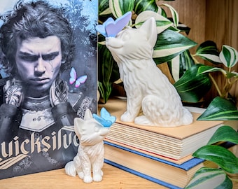 Quicksilver Fox Onyx, Gifts for Her, Kingfisher Booktok, Bookish Decor, Gift for Readers, Book Lover, Bookshelf Decor, Book Nook Figure