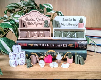 Mini Bookshelf Accessories, Additional Dice and Figures for Book Counters, Bookshelf Decor, Mini Figurines, Doll House Furniture