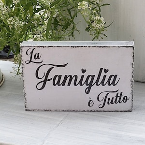 Family is Everything, Italian Sign, La Famiglia E Tutto, Tiered Tray Decor