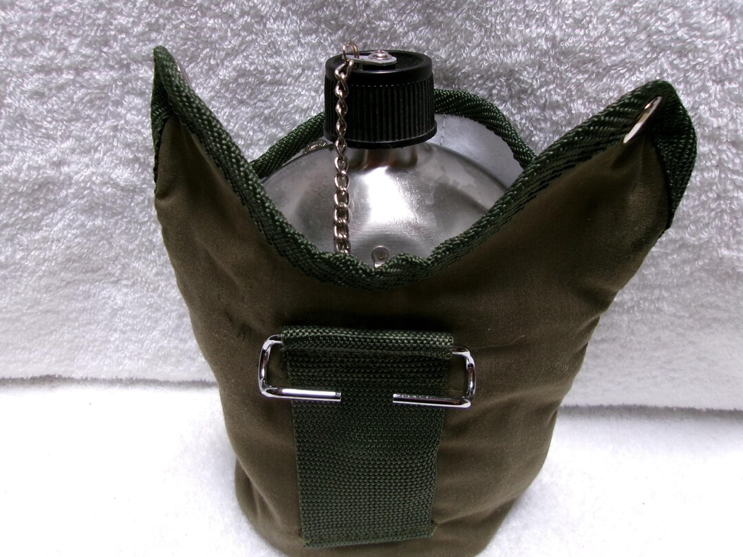 Vintage Military Aluminum Army Gotland Green Canteen Water Bottle With