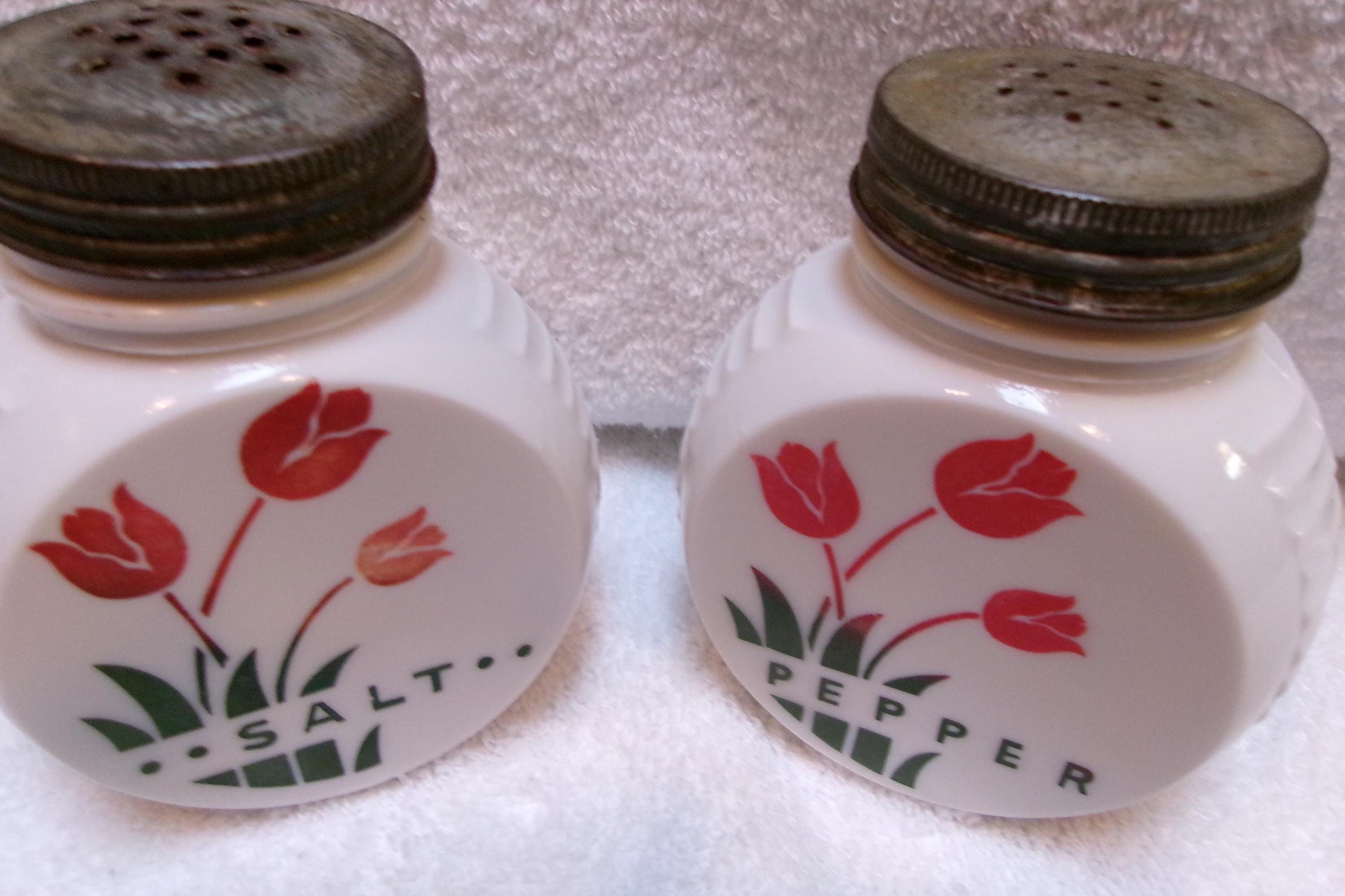 Fire King Tulip Salt and Pepper Shaker - Etsy