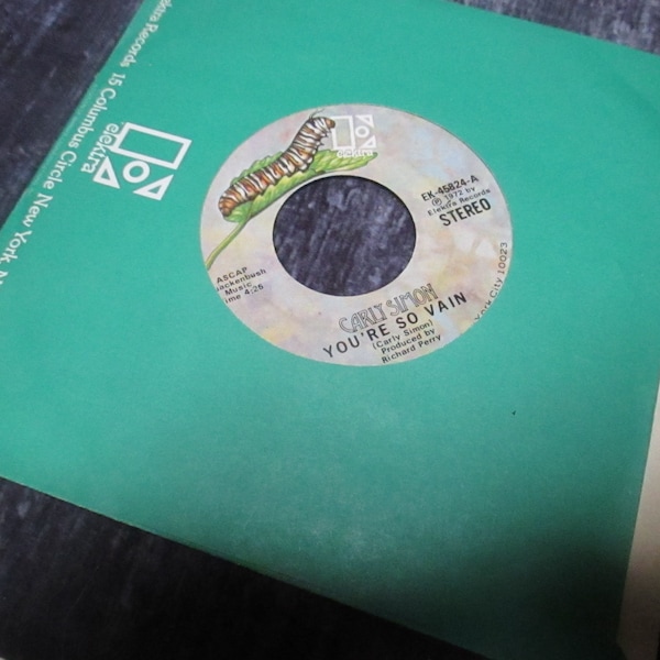 Vintage 45 Carly Simon, Your so Vain, His friends are more than fond of robin excellent condition