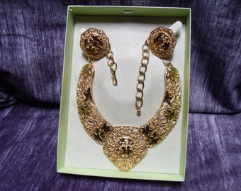 Vintage Barrera Gold tone necklace & earring set