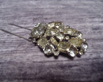 Vintage Eisenberg 1940s Bold Large Crystal Fur Clip
