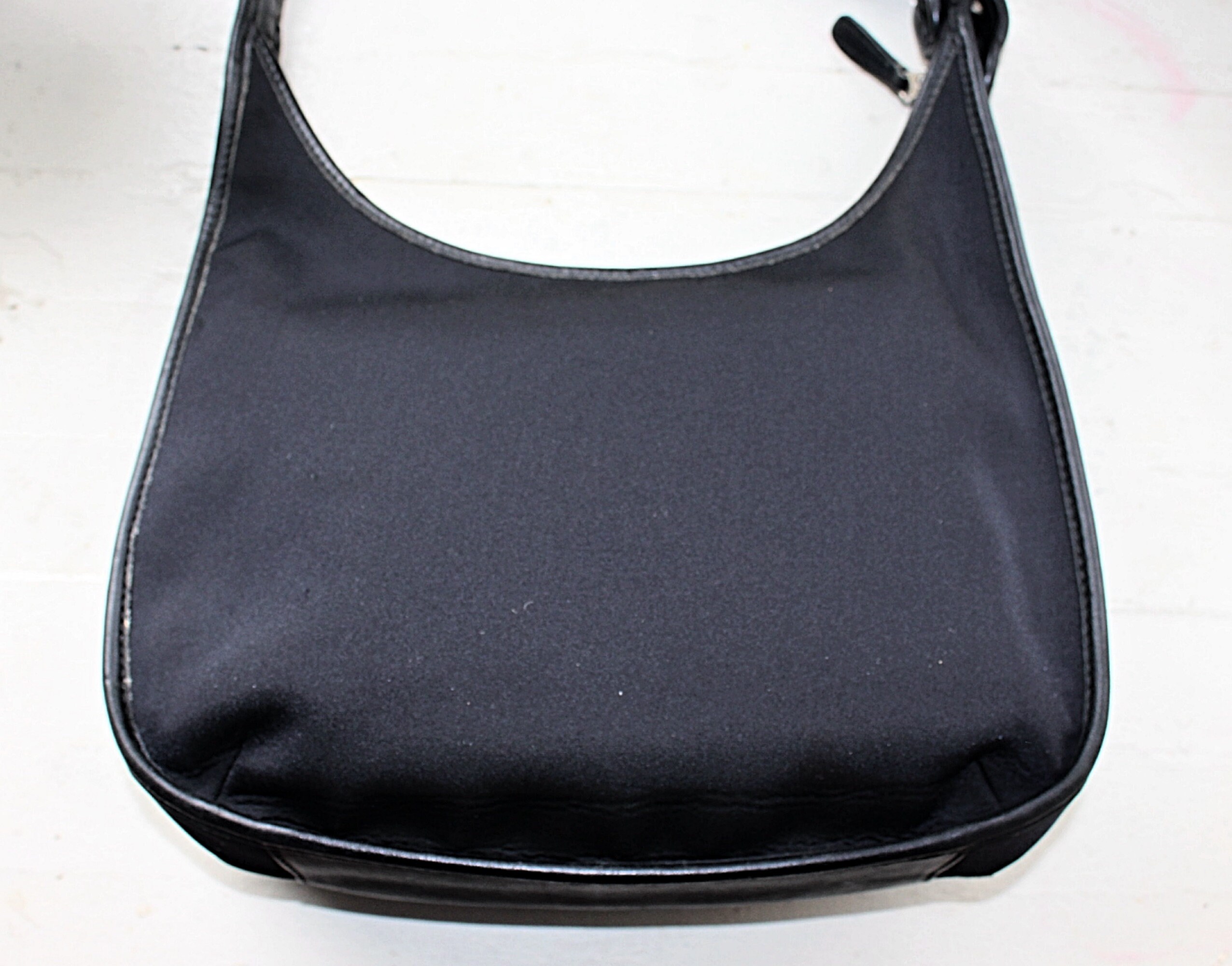 Coach Vintage - Ergo Neo Pocket Zip Hobo #6203 in Black With