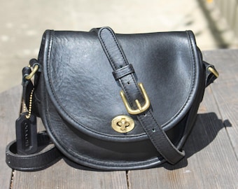Vintage Small Coach Black Leather Crossbody Bag Pocketbook Handbag