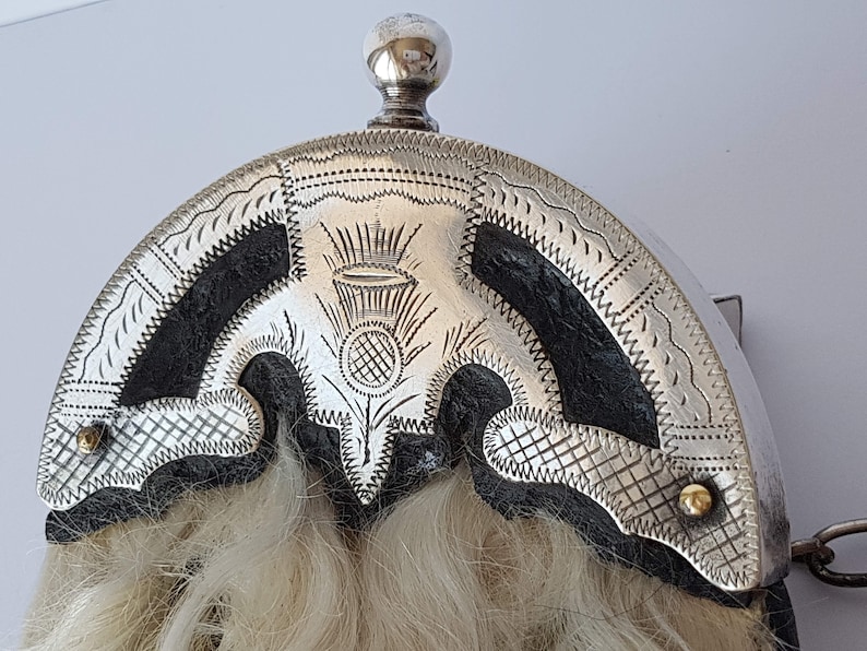 A rare model belt bag Sporran Scotland Vintage fur The Mad Hatter Sporran leather 1930