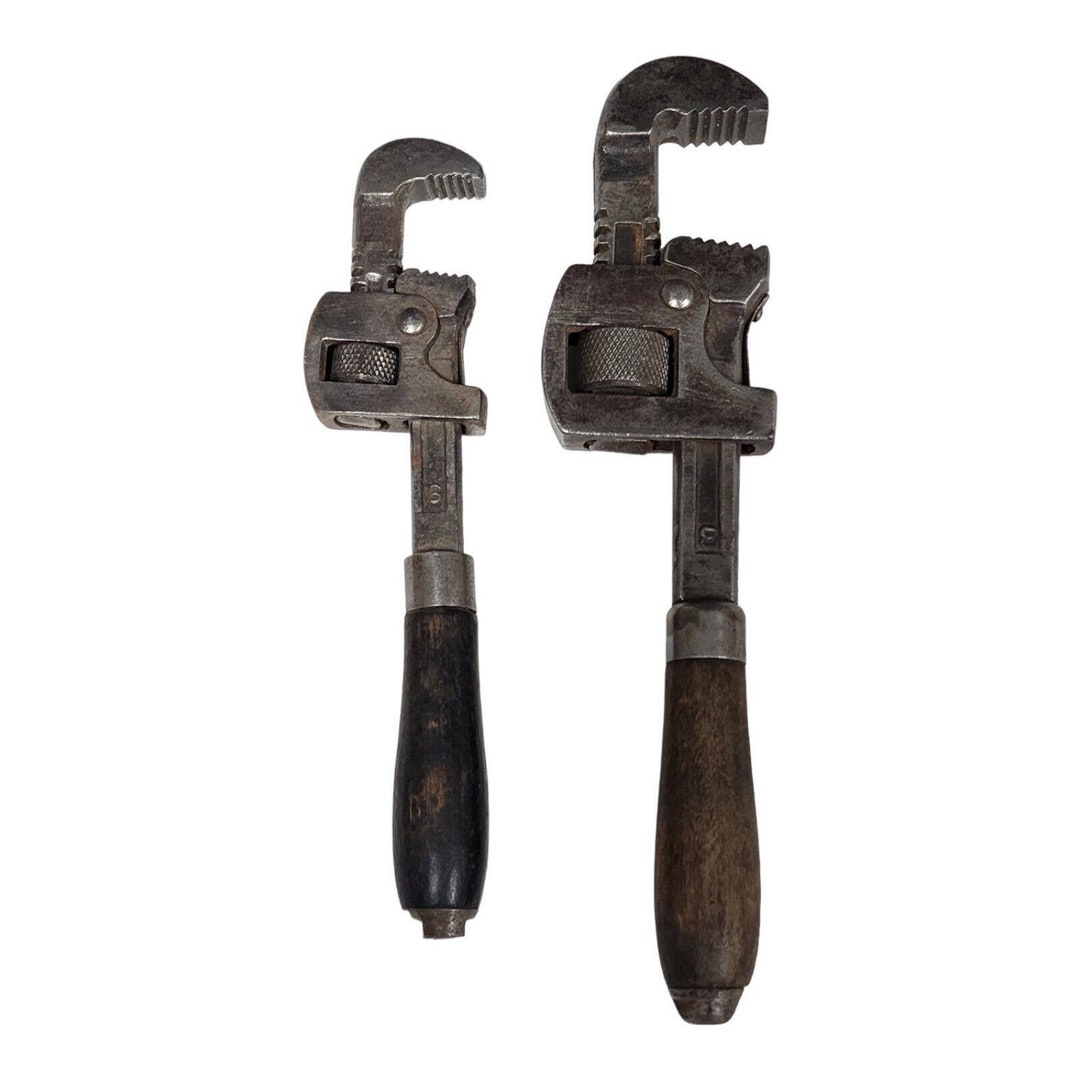 Vintage Adjustable Pipe Wrench Set GS Tiger Hand Tools Adjustable 6 8 vintage-adjustable-pipe-wrench-set-gs-tiger-hand-tools-adjustable-6-8