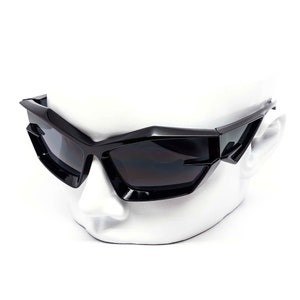 Trendy Sunglasses Y2k Futuristic Rider Sunglasses Men Women Unisex Rave Techno Fashion Glasses Stocking Stuffers Christmas Gifts