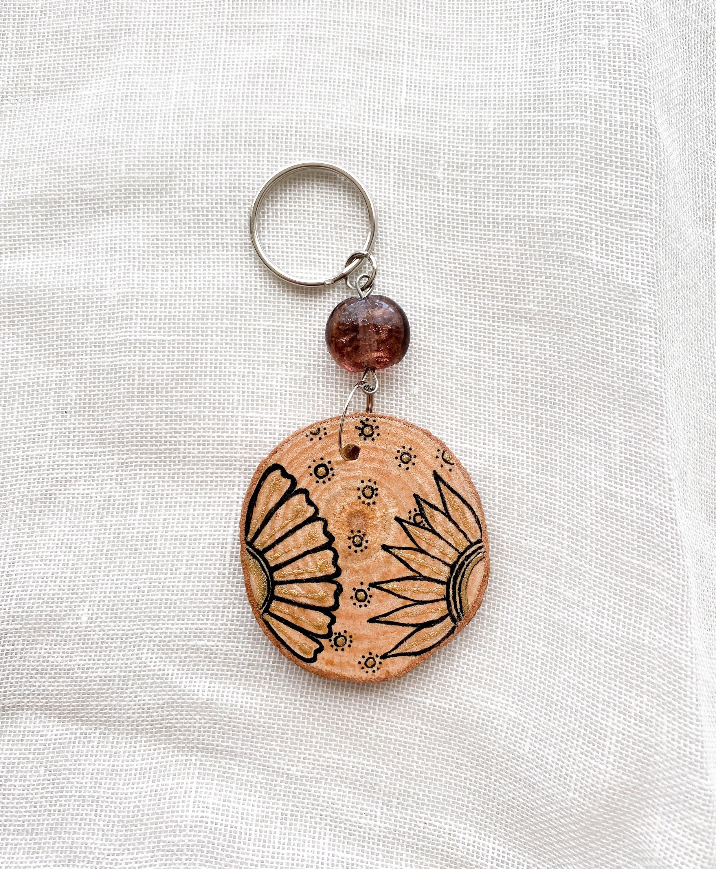 Wooden Circle Keychains Detailed Mandals Elegant gifts Etsy.de
