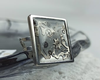 Ring With Watches Details - hypoallergenic stainless steel, epoxy, resin, steampunk, clockwork