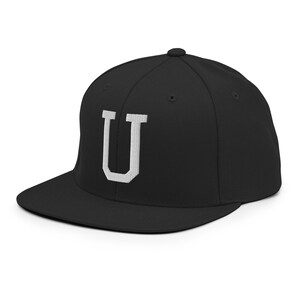 Letter U Snapback Hat – Embroidered Varsity Initial Cap, Minimal Alphabet Monogram Flat Brim