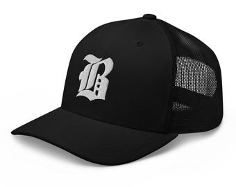 Oude Engelse truckerpet Letter B - hoofddeksel met geborduurd monogram