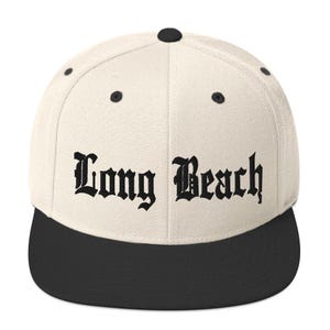 Long Beach City Cap Old English – Vintage Style Snapback Hat in Natural Cream & Black LBC Classic
