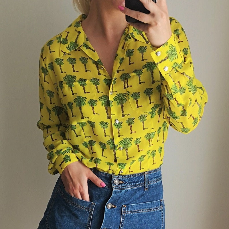 Palm Tree Summers Blouse main image 0