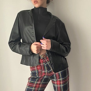 Veste en cuir des années 90 / Manteau en cuir noir / Veste en cuir surdimensionné noir / Veste en cuir courte / Blazer en cuir / Blazer en cuir minimal