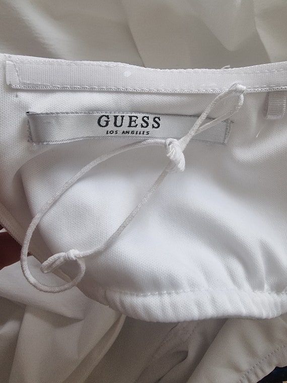 GUESS Los Angeles Blusa blanca con hombros descubiertos Blusa blanca elegante Top con hombros descubiertos Blusa de manga abullonada Blusa de verano Guess Off Shoulder Etsy Espana
