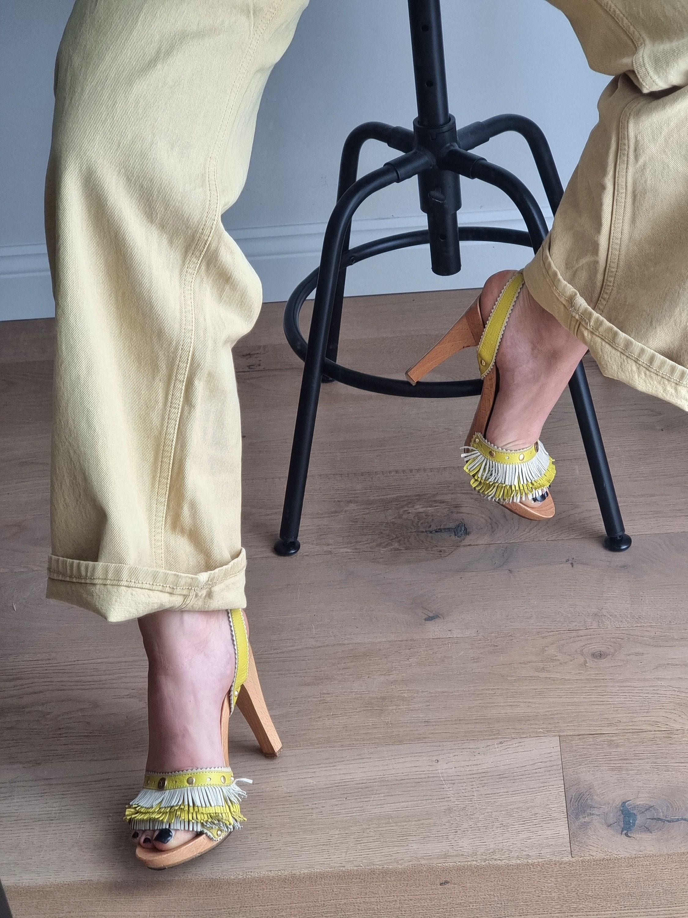 サンダル JUST CAVALLI Men Sandals Yellow 78QA3SZ1ZS785 S20 JUST CAVALLI: Sandals men - Yellow | Just Cavalli sandals
