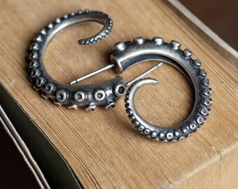 MHP503SSO Octopus Tentacle Hoop Earrings Sterling Silver Boho Charm Huggie Earrings Modern Fashion Tiny Dainty Jewelry