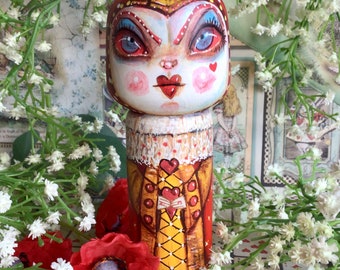 Queen of Hearts Kokeshi style art doll hand painted in Scotland. Alice in Wonderland wooden art doll Carroll, Disney, Burton gift