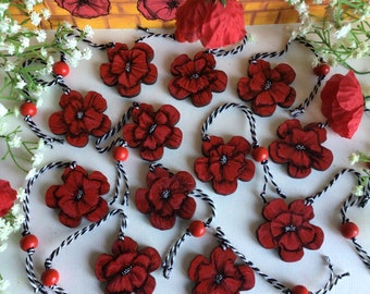 Mini Deadly Poppy decoration from the Wizard of Oz. Original hand painted hanging wooden poppies flower ornament Gift for Judy Garland fans