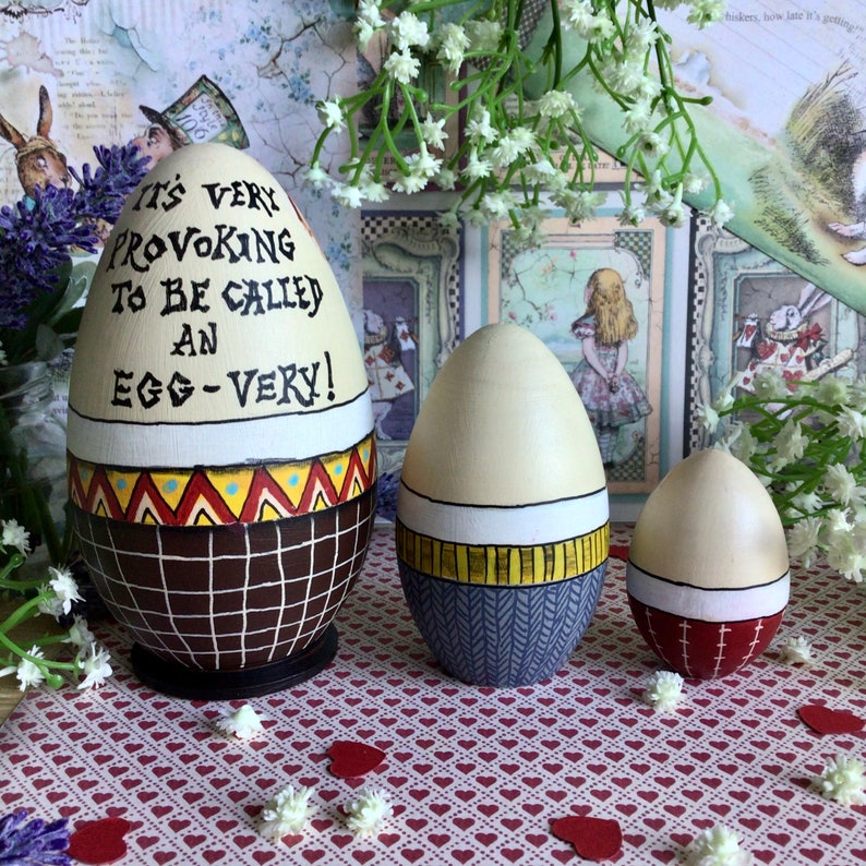Humpty Dumpty Alice in Wonderland Nesting Egg Dolls. Set of 3 Etsy UK