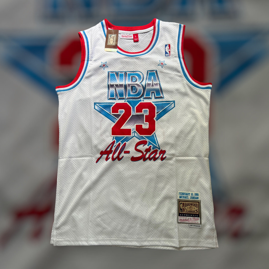 Men's Chicago Bulls Michael Jordan #23 White Replica Swingman Jersey -  Association Edition