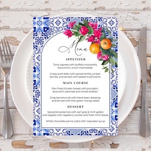 Plantilla de menú mediterráneo, menú de naranjas de azulejos azules, buganvilla rosa fuerte, menú de bodas de verano de cítricos, Santorini italiano toscano, ME12
