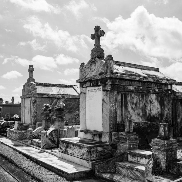 New Orleans Cemetery print, Stunning Gothic print, New Orleans tradition, Elegant Black and White art, Cityscape print, Louisiana culture