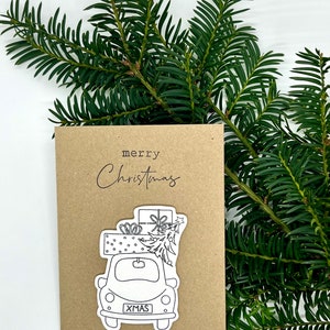 Handmade Weihnachtsklappkarte "Merry Christmas"  Auto in 3D-Optik,  gestempelte Schrift, Kraftpapier