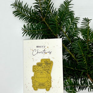 Handmade Weihnachtsklappkarte "Merry Christmas" Auto mit 3D-Optik, Aquarellspritzern & gestempelter Schrift