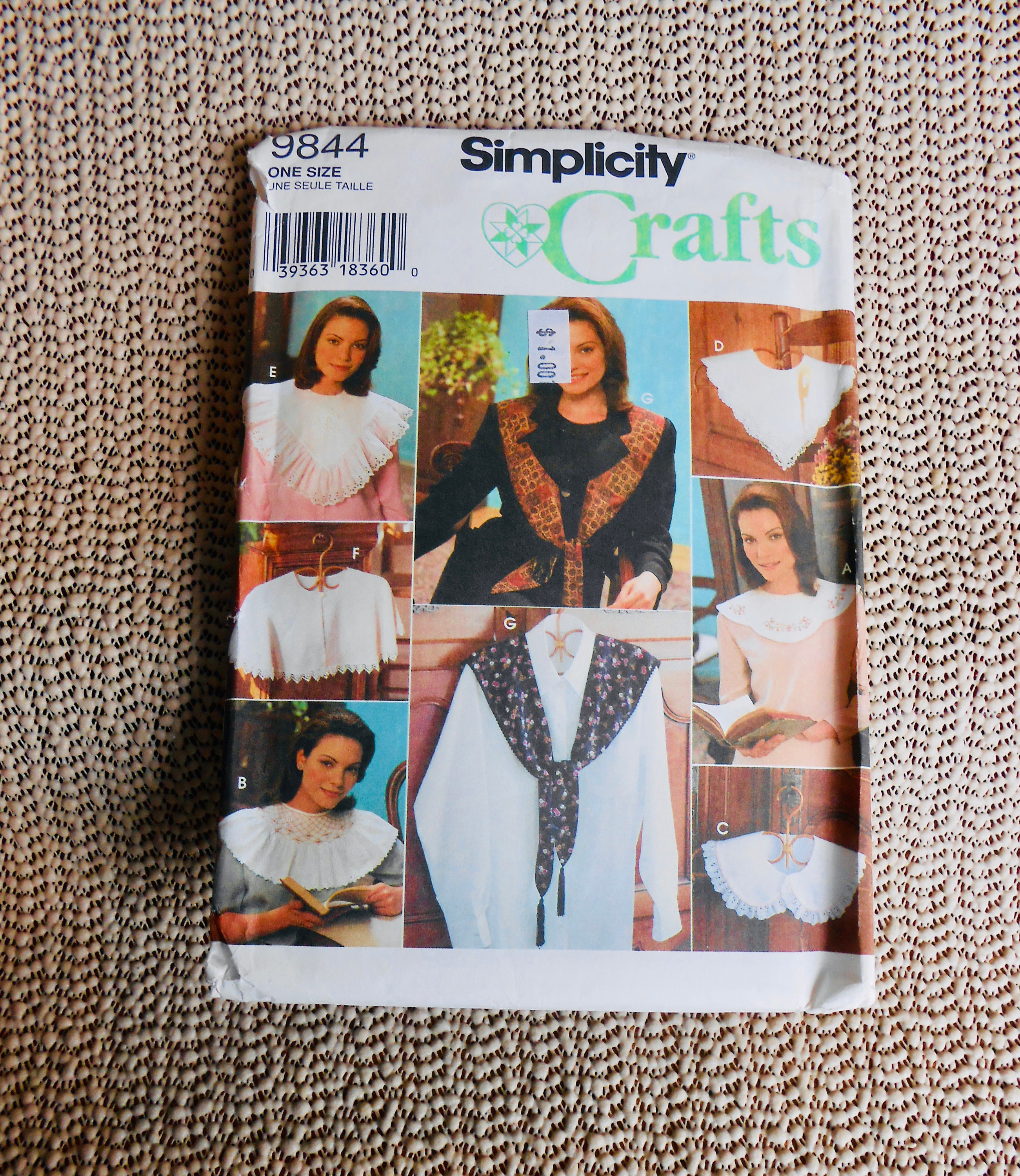 【★安心の定価販売★】 Vintage 1996 Embroidery & Collars, Misses Craft Simplicity 裁縫材料